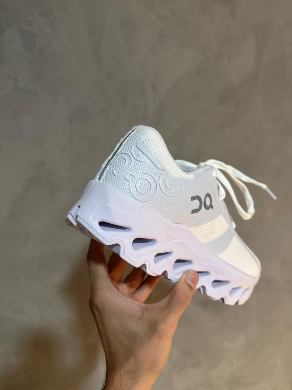 Tênis Unissex On Cloud Premium