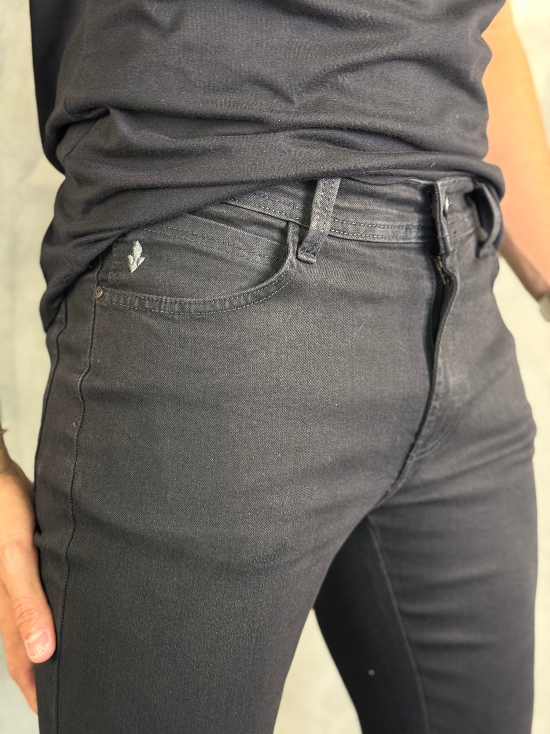 CALÇA JEANS SLIM PK DLZ PRETO