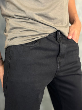 CALÇA JEANS SLIM FOCATTO PRETO