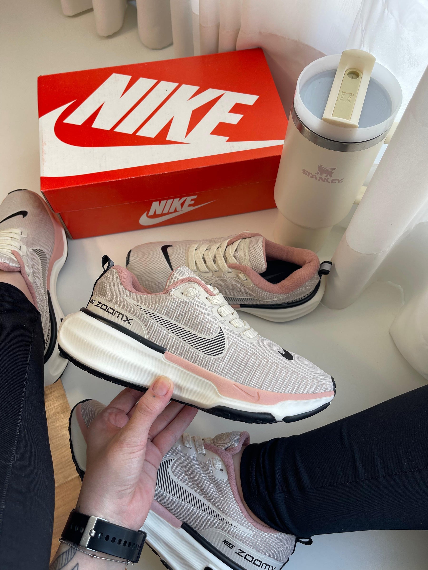 Tênis Feminino Zoomx 04 (2 Pares Cadarços)