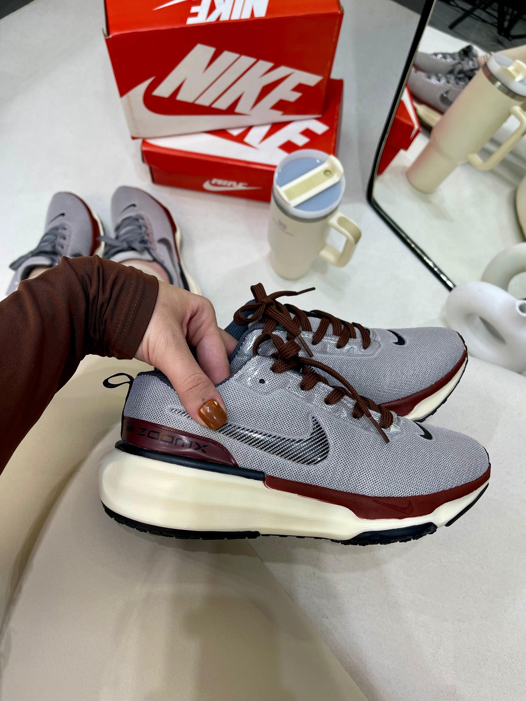 Tênis Feminino Zoomx 04 (2 Pares Cadarços)