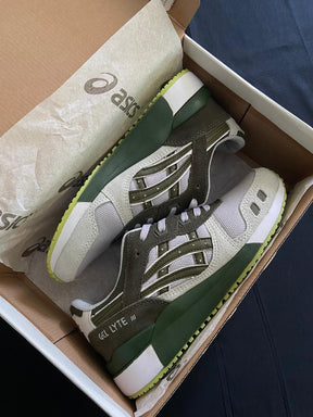 Tênis Masculino Asics Gel-Lyte III Premium (EM COURO)