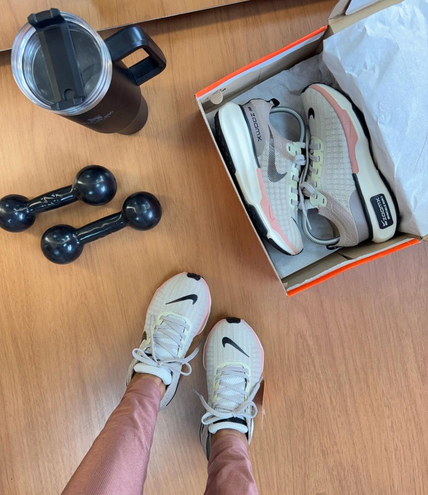 Tênis Feminino Nike ZoomX Invencible Run Premium